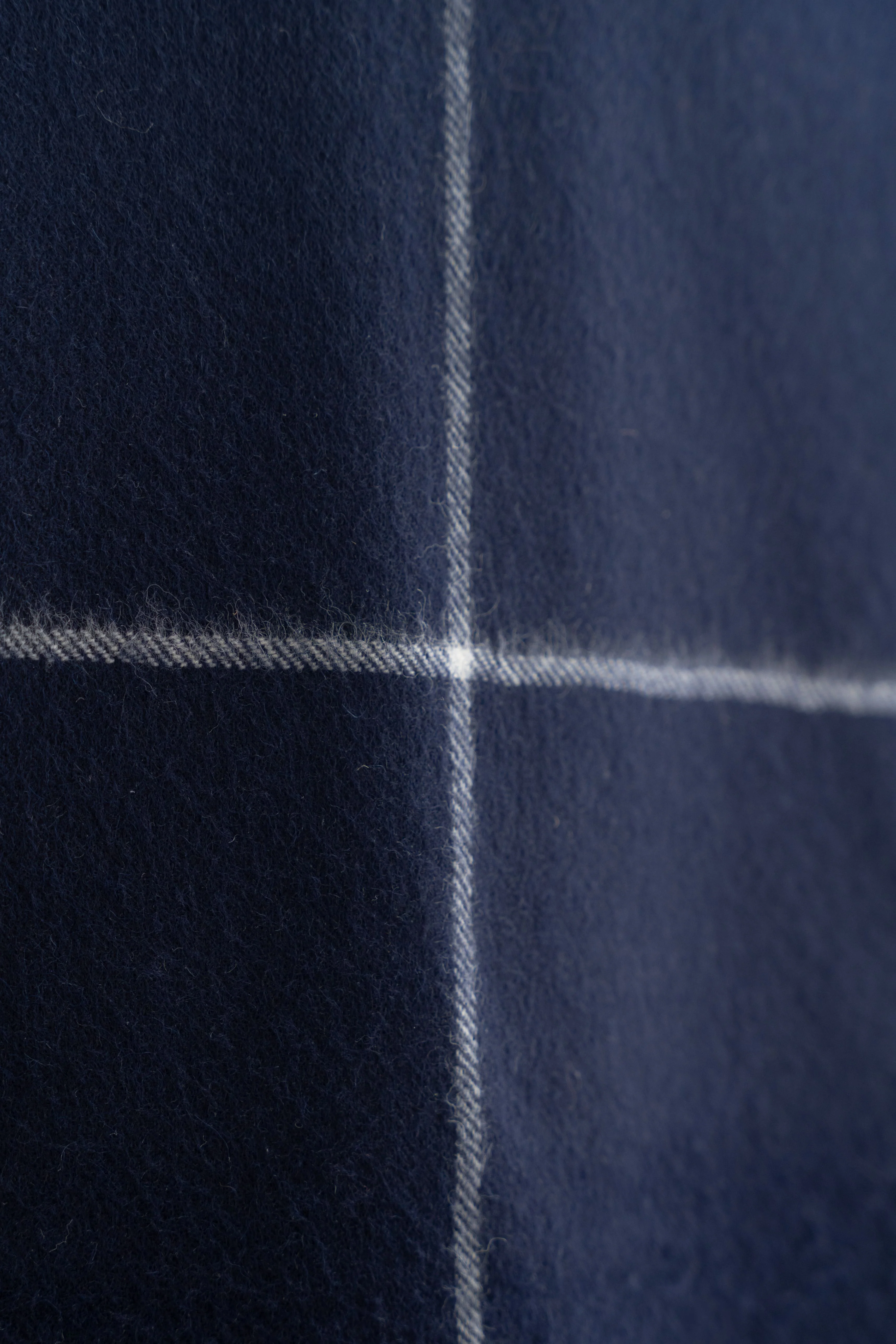 100% Baby Alpaca Windowpane Blanket - Navy - Image 5