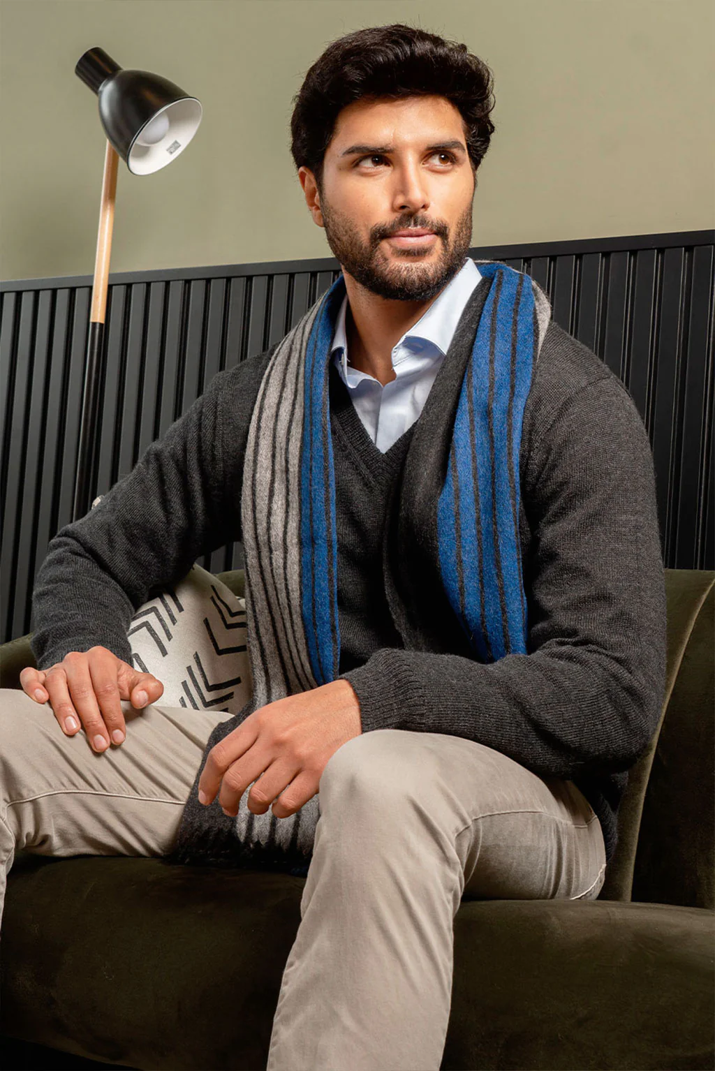 Men's V-Neck Royal Alpaca Sweater - Image 21