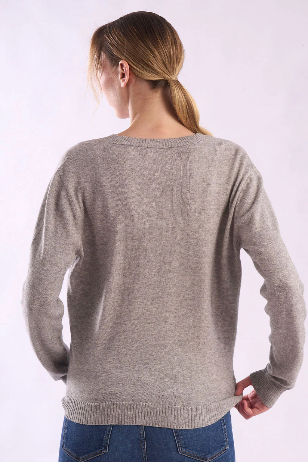 Women's V-Neck Cotton Sweater - Image 6